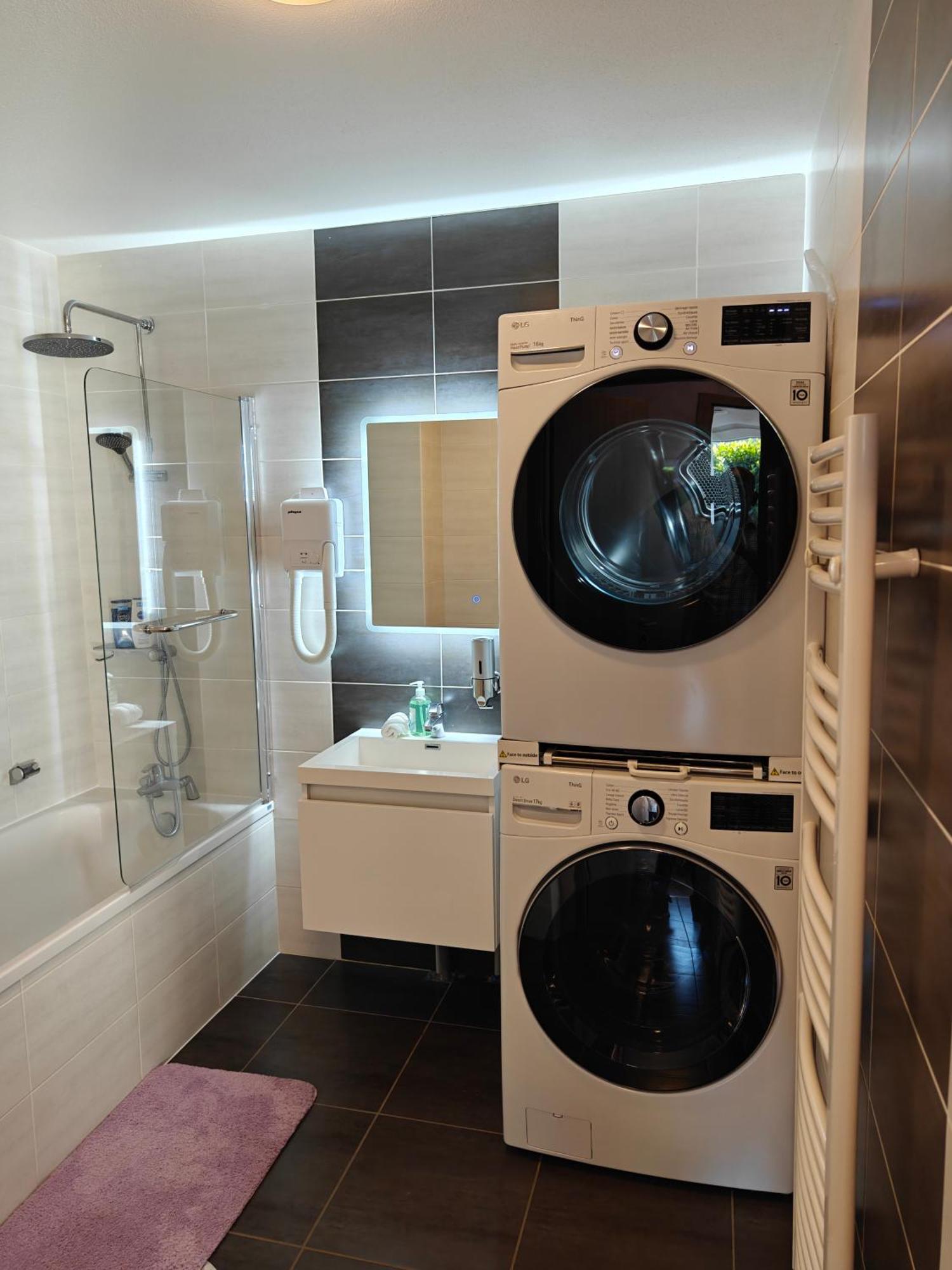 סאן לואיס Charming Apartment With Garden, Free Parking Near Basel, Airport, Ger'Many, France, מראה חיצוני תמונה